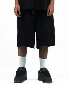 VEE SHORT